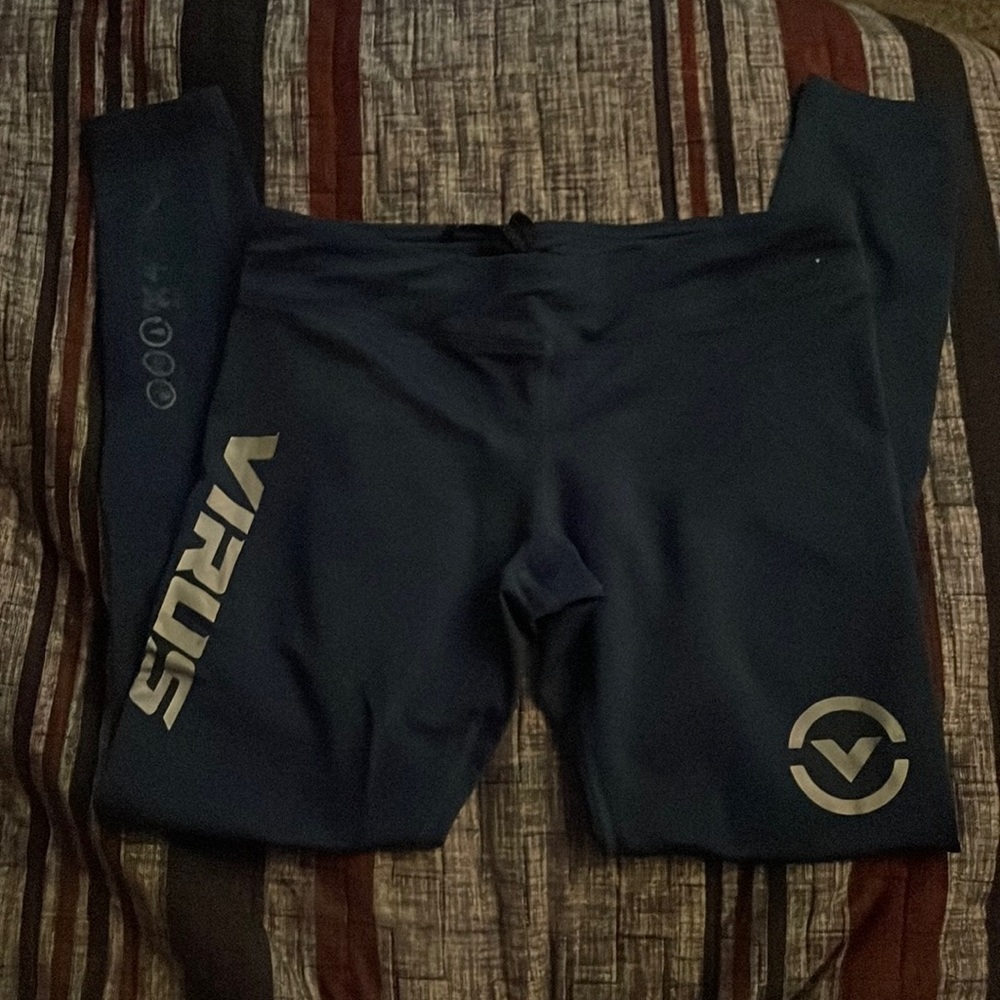 Virus Thermal Leggings